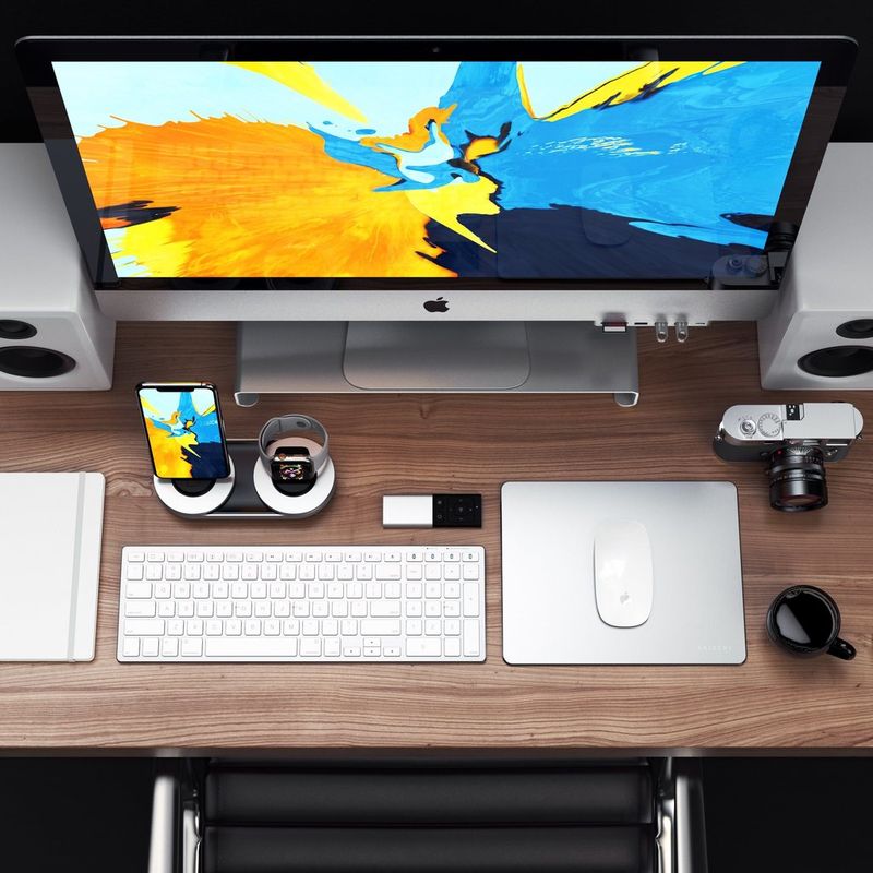 Satechi-Hub-Pro-con-Morsetti-Porta-Dati-Usb-C-3-Usb-3.0-in-Alluminio