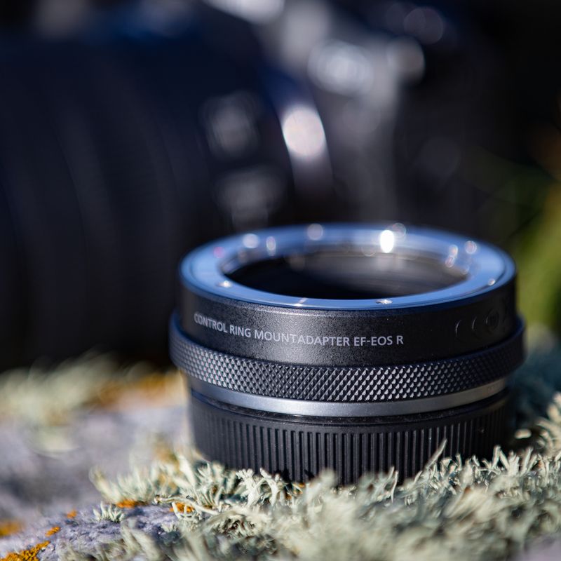 Canon-Adattatore-EF-EOS-R-con-ghiera