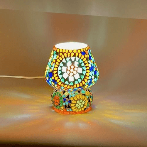 INDIA WORLD Lampada da tavolo in vetro mosaicata raimbow h. 17 cm.