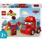 LEGO DUPLO Mack al circuito