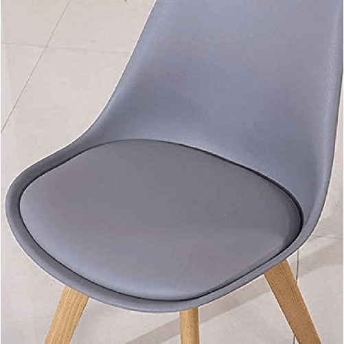 Konte.Design-Set-di-2-sedie-Wynwood-in-polipropilene-grigie-e-gambe-in-legno-di-faggio