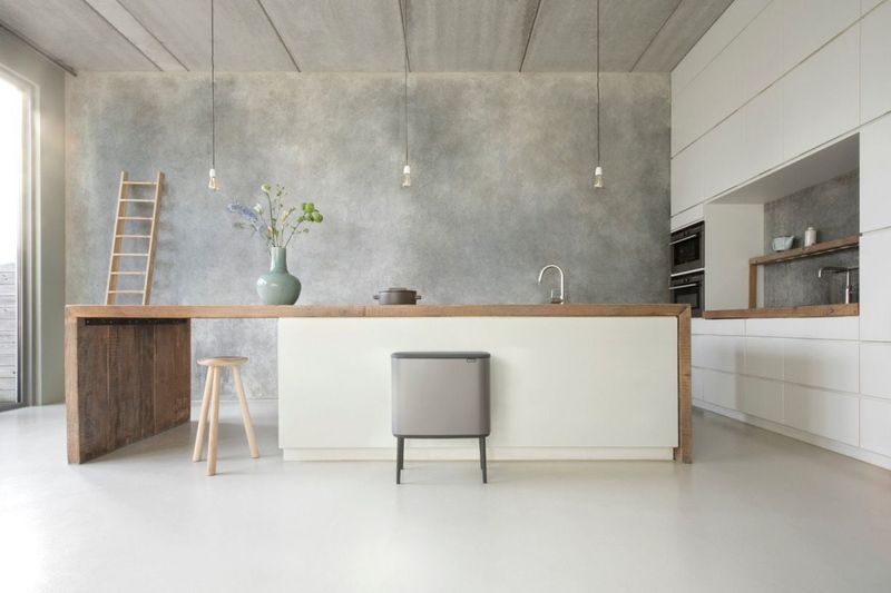 Brabantia-Pattumiera-Bo-Touch-Bin-Platinum-1123-Litri