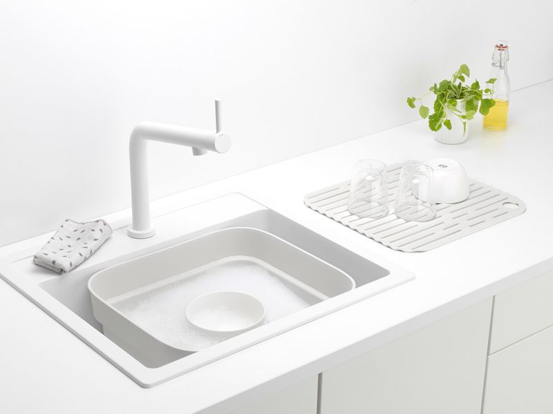 Brabantia-Vaschetta-per-Lavare-i-Piatti-Grigio-Chiaro