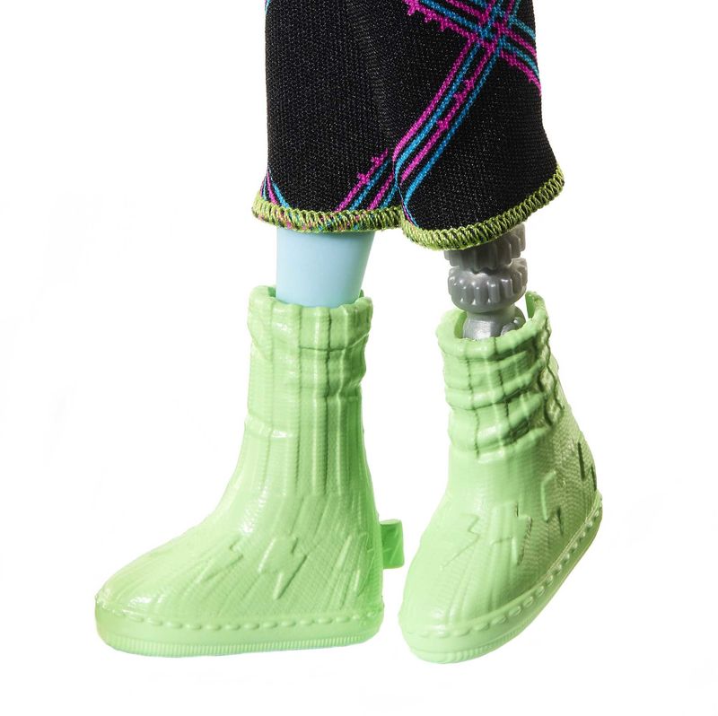 Monster-High-Creepover-Party-HKY68-bambola