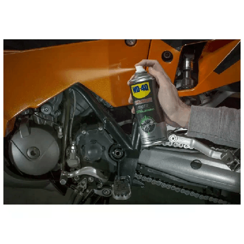 WD-40-Cera-Lucidante-Moto-Spray-400-ml-per-Finitura-Brillante-e-Protezione-Efficace