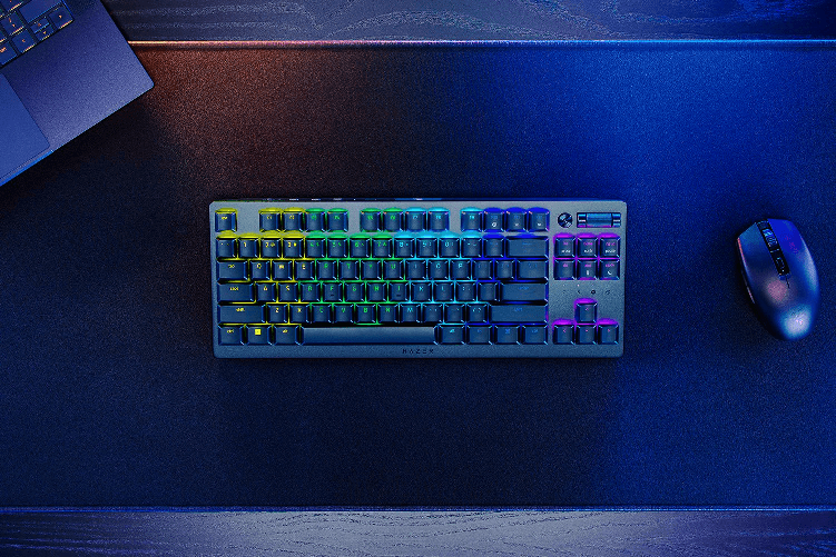 Razer DeathStalker V2 Pro Tenkeyless tastiera Gaming USB + Bluetooth QWERTY Inglese US Nero