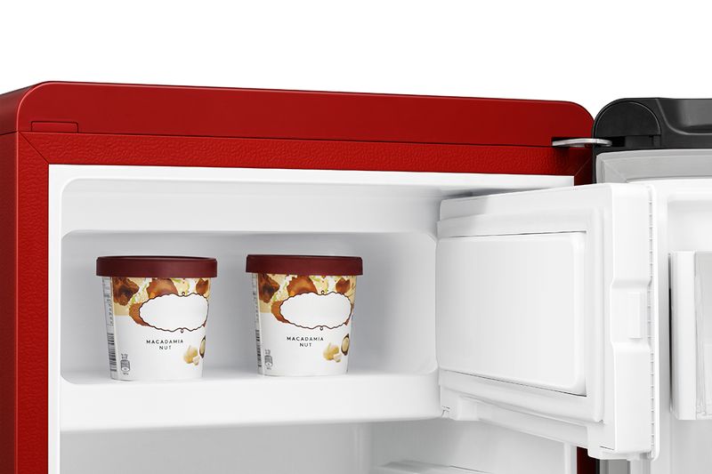 Hisense-RR106D4CRF-monoporta-Libera-installazione-82-L-F-Rosso