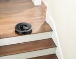 iRobot-Roomba-i7--aspirapolvere-robot-04-L-Senza-sacchetto-Nero