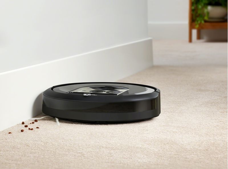 iRobot-Roomba-i7--aspirapolvere-robot-04-L-Senza-sacchetto-Nero