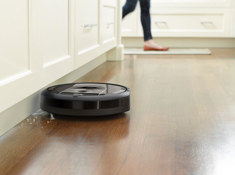 iRobot-Roomba-i7--aspirapolvere-robot-04-L-Senza-sacchetto-Nero