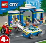 LEGO-City-60370-Inseguimento-alla-Stazione-di-Polizia-Macchina-e-Moto-giocattolo-Minifigure-e-Cane-Giochi-per-Bambini-4-