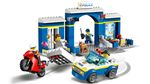 LEGO-City-60370-Inseguimento-alla-Stazione-di-Polizia-Macchina-e-Moto-giocattolo-Minifigure-e-Cane-Giochi-per-Bambini-4-