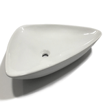 Lavabo-da-appoggio-ceramica-bianco-triangolare-arredo-bagno-68x475x125-cm