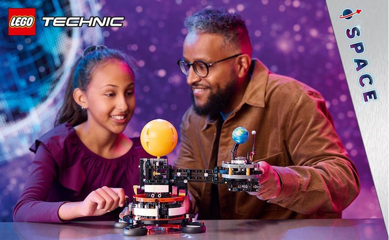 LEGO-Technic-42179-Pianeta-Terra-e-Luna-in-Orbita-Giochi-Spaziali-per-Bambini-10--Sistema-Solare-da-Costruire-con-Rotazione