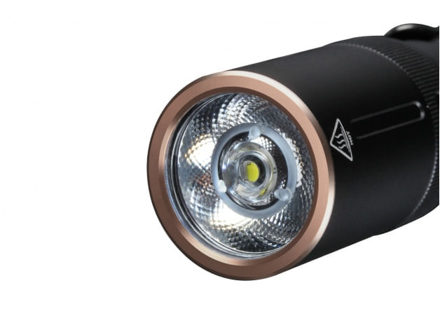 Fenix-E20-V2.0-torcia-Nero-Torcia-a-mano-LED