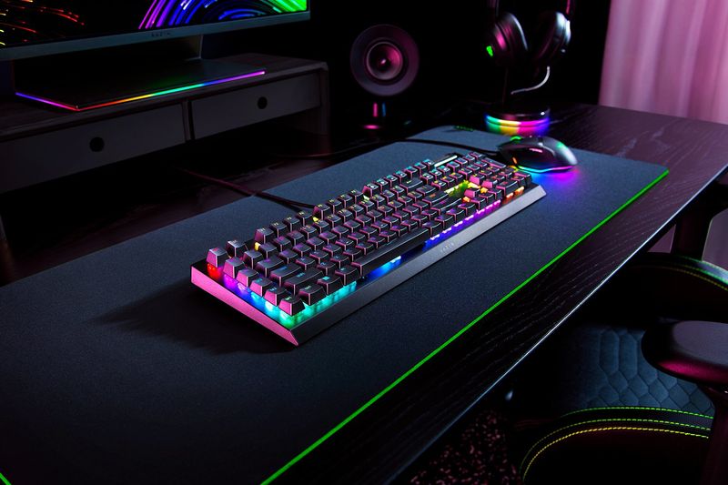 Razer-BlackWidow-V4-X-tastiera-USB-QWERTY-Italiano-Nero