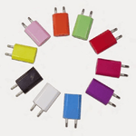 Trade Shop Traesio-adattatore Usb Spina 5v 1a Caricabatteria Per Smartphone Tablet Vari Colori -