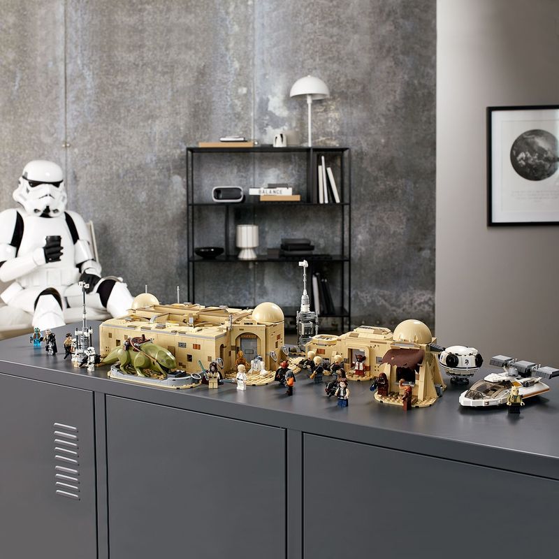 LEGO-Star-Wars-Taverna-Mos-Eisley---75290