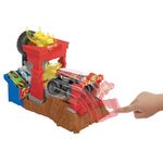 Hot-Wheels-Monster-Trucks-Arena-Smashers-5-Alarm-Crash-Challenge-Playset