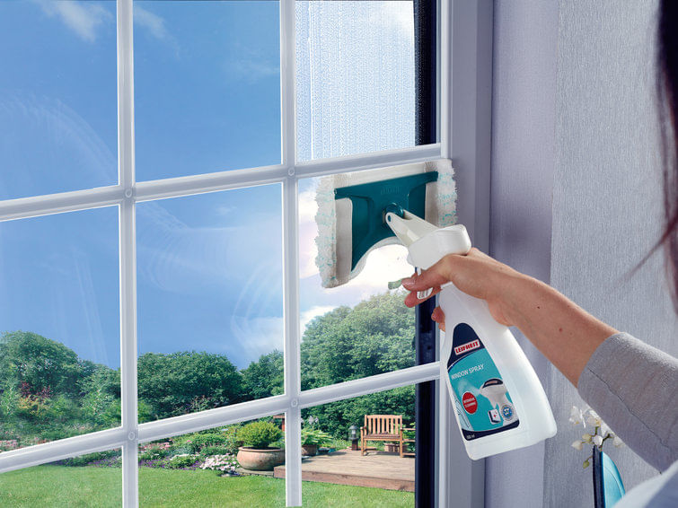 Leifheit-Window-Spray-Cleaner-strumento-per-la-pulizia-di-finestre-20-cm-Blu-Bianco