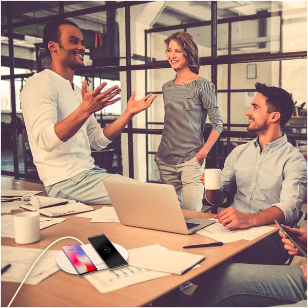 Celly-WL2FASTPADWH-Caricabatterie-per-dispositivi-mobili-Smartphone-Bianco-AC-Interno