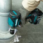 Makita-DTW300Z-cacciavite-elettrico-e-avvitatore-a-impulso-3200-Giri-min-Nero-Blu