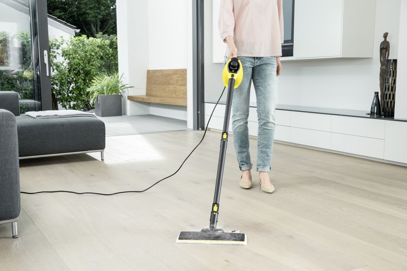 Karcher-SC-1-Pulitore-a-vapore-portatile-02-L-1200-W-Nero-Giallo