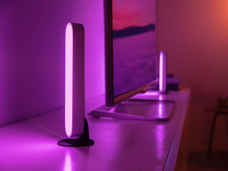 Philips-Hue-White-and-Color-ambiance-Play-Kit-Base-con-alimentatore-2-pezzi-Bianco