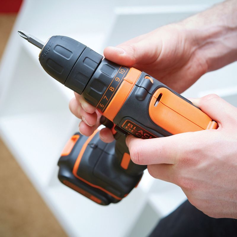 Black---Decker-BDCDD12KB-QW-trapano-Senza-chiave-Nero-Arancione