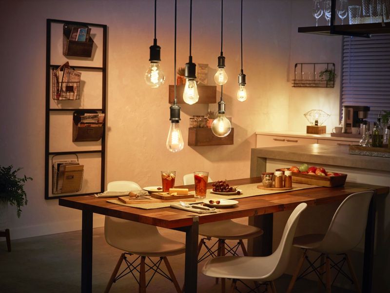 Philips-Hue-White-Filament-Lampadina-Smart-E27-40-W