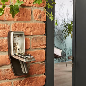 MASTER-LOCK-5423EURD-cassaforte-Cassaforte-a-muro-Nero-Grigio