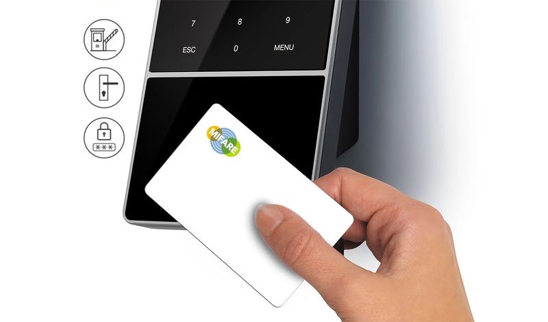 Safescan-TM-838-SC-Sistema-di-rilevazione-presenze-con-software