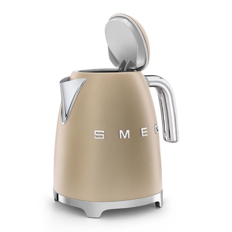 Smeg-KLF03CHMEU-bollitore-elettrico-17-L-2400-W-Oro