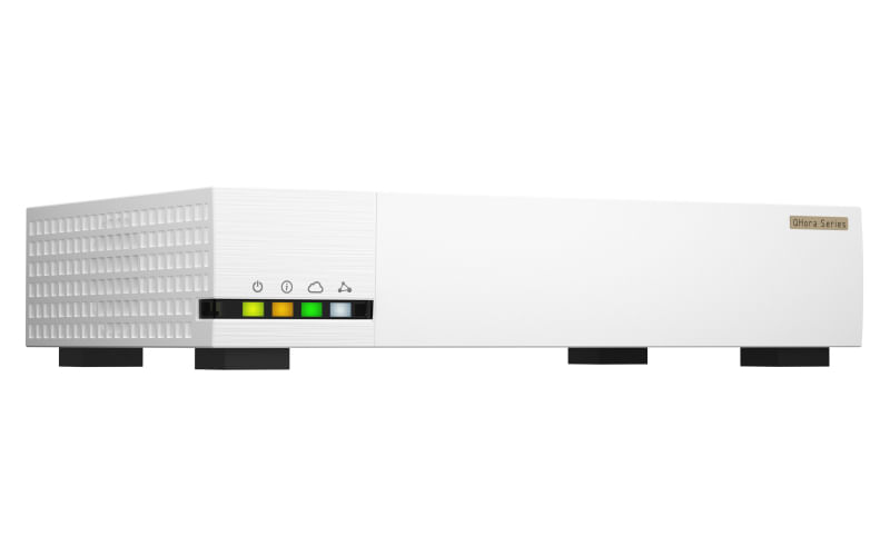 QNAP-QHora-322-router-cablato-2.5-Gigabit-Ethernet-10-Gigabit-Ethernet-Bianco