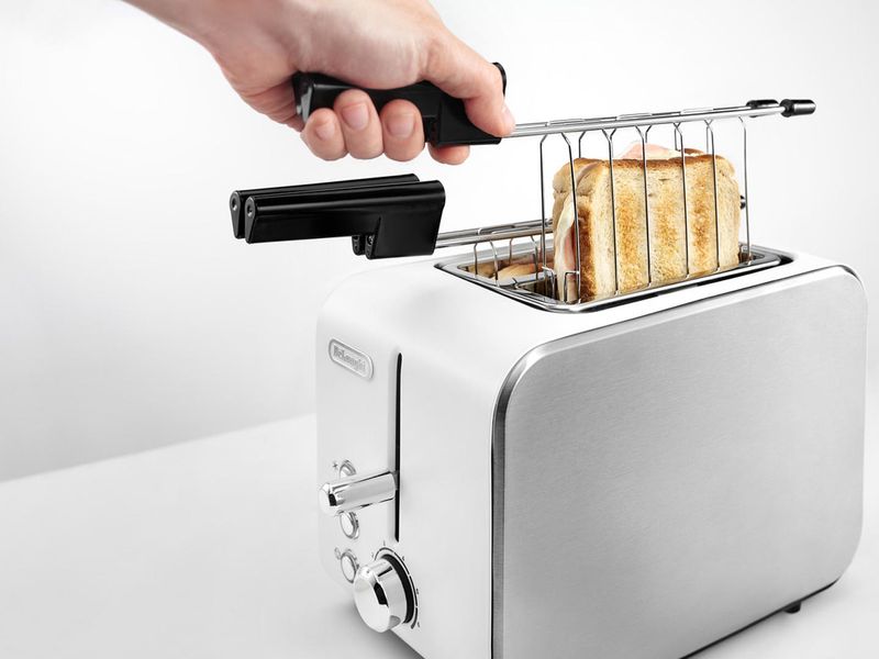 DeLonghi-CTX-2203.W-tostapane-2-fetta-e-Argento-Bianco-550-W