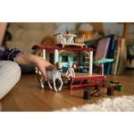 schleich-Caravan-for-secret-club-meetings