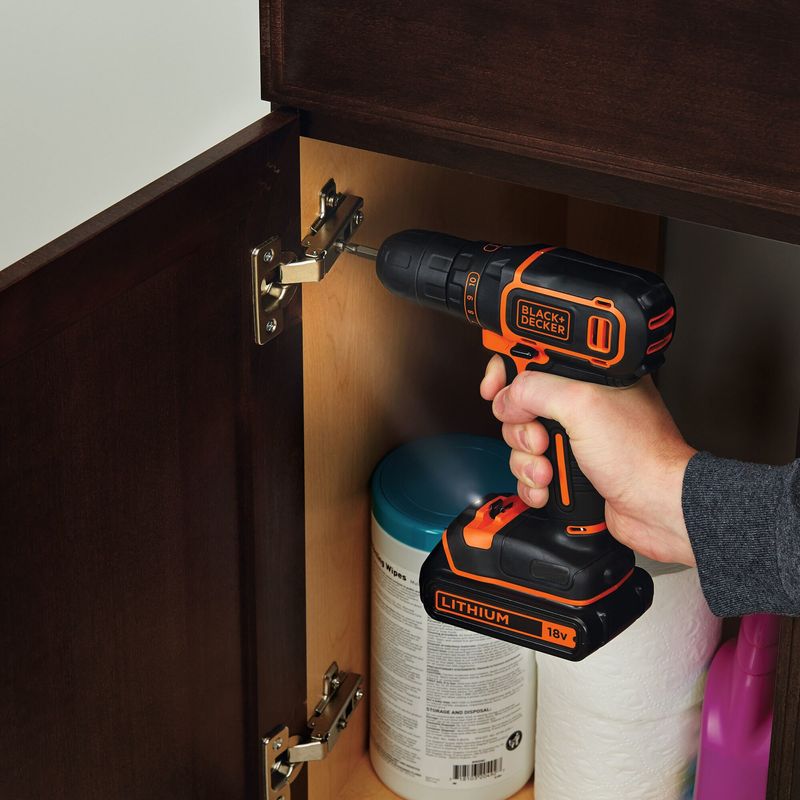 Black---Decker-BDCDC18K-QW-trapano-Nero-Arancione