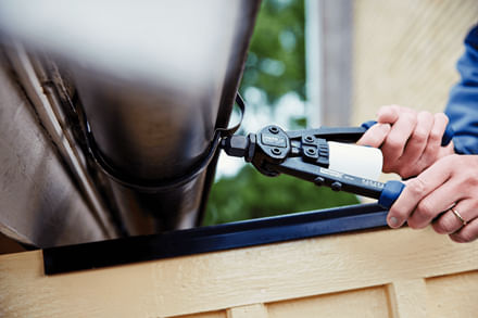 Rapid-RP100-rivettatrice-Pressa