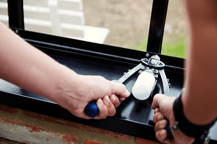 Rapid-RP100-rivettatrice-Pressa