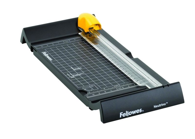 Fellowes-Neutrino-A5-90-taglierino-5-fogli