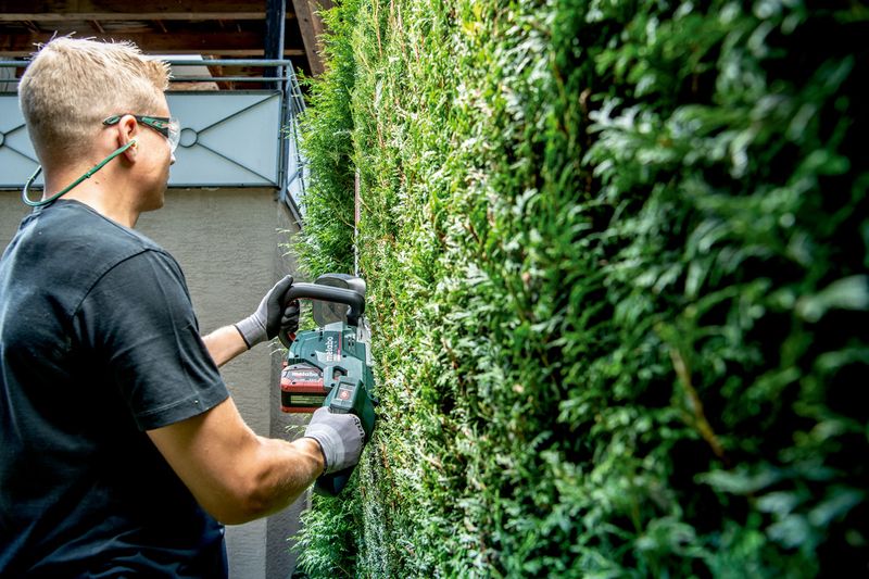 Metabo-HS-18-LTX-BL-65-Lama-singola-42-kg