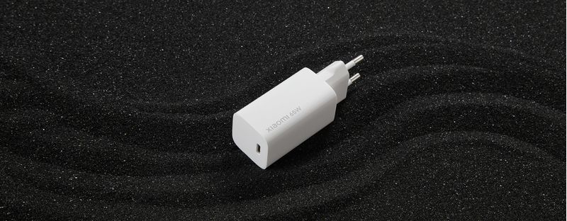 Xiaomi-Mi-65W-Fast-Charger-with-GaN-Tech