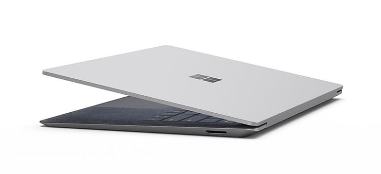 Microsoft-Surface-Laptop-5-i5-1245U-Computer-portatile-343-cm--13.5---Touch-screen-Intel-Core-i5-8-GB-LPDDR5x-SDRAM-256-GB-SSD-Wi-Fi-6--802.11ax