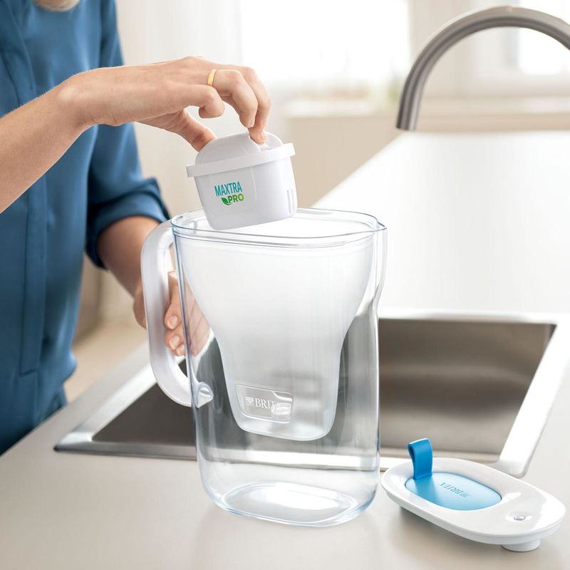 Brita-1051367-Filtraggio-acqua-Bottiglia-per-filtrare-l-acqua-24-L-Verde-Trasparente