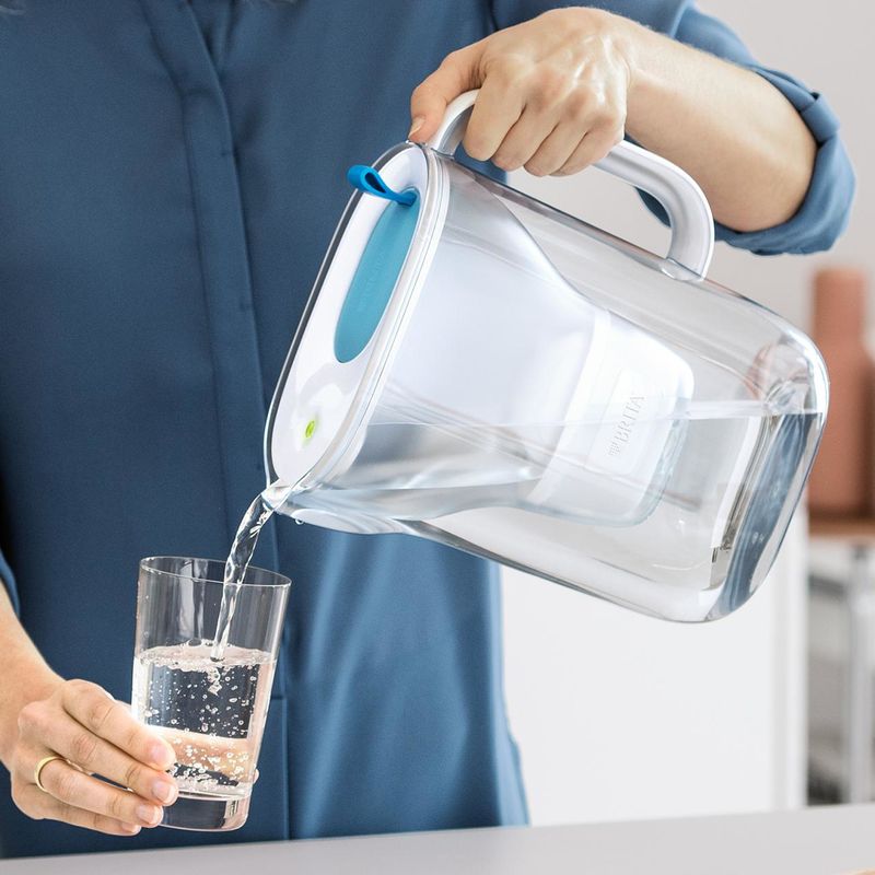 Brita-1051367-Filtraggio-acqua-Bottiglia-per-filtrare-l-acqua-24-L-Verde-Trasparente