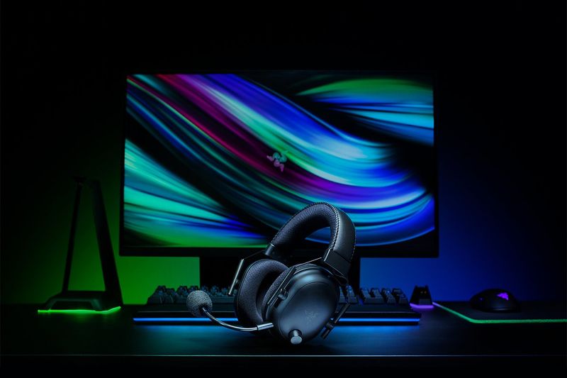 Razer-BlackShark-V2-Pro-Auricolare-Con-cavo-e-senza-cavo-A-Padiglione-Giocare-Nero