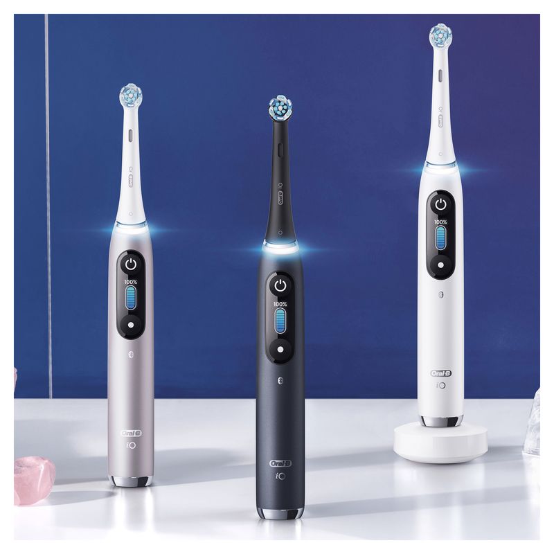 Oral-B-iO---9n---Spazzolino-Elettrico-Ricaricabile-1-Spazzolino-Bianco-Esclusivo-Con-Tecnologia-Magnetica-Rivoluzionaria-Display-A-Colori-