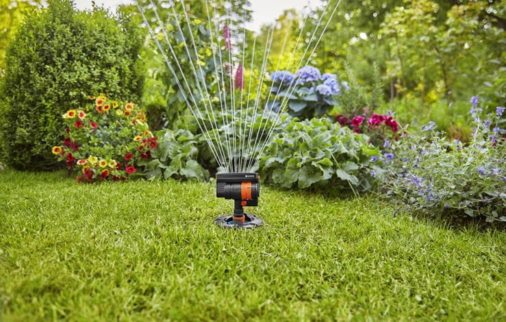 Gardena-8251-20-irrigatore-Spruzzatore-d-acqua-circolare-Nero-Arancione