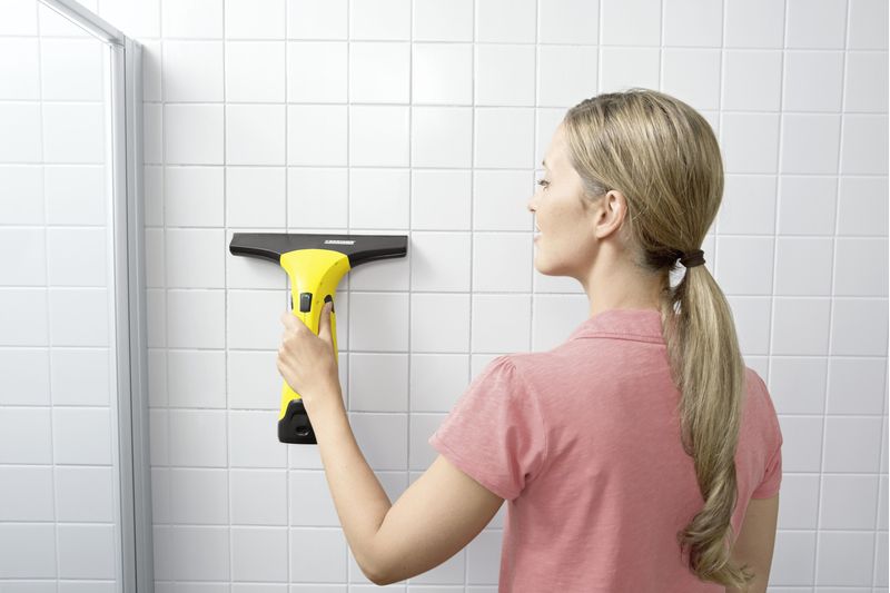 Karcher-WV-2-Plus-N-pulitore-di-finestra-elettrico-01-L-Nero-Giallo