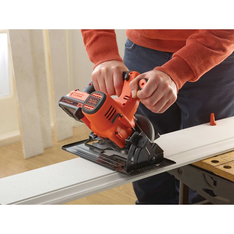 Black---Decker-BDCCS18-QW-sega-circolare-portatile-14-cm-Nero-Rosso-3700-Giri-min